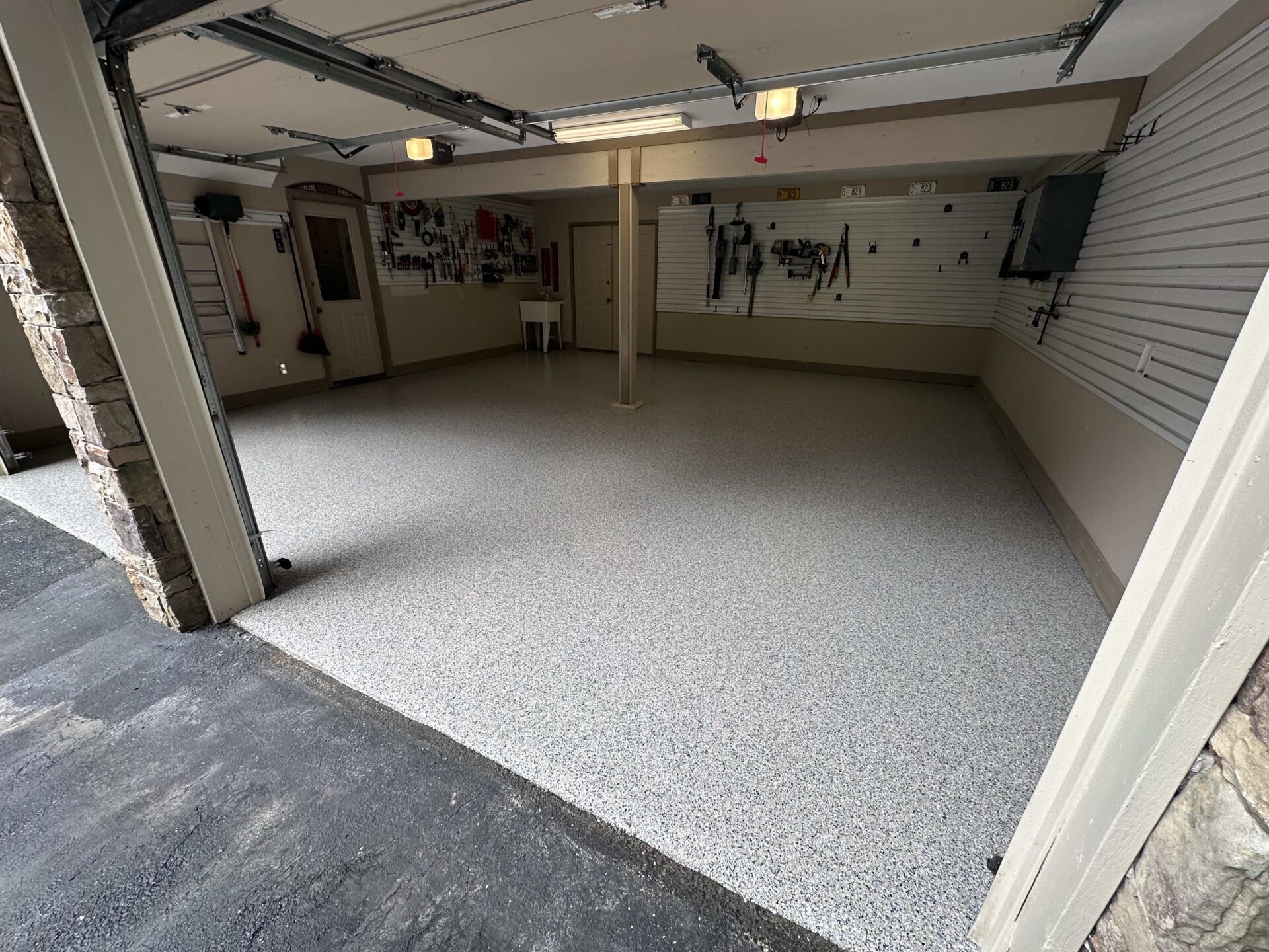 Polyaspartic garage floor coating