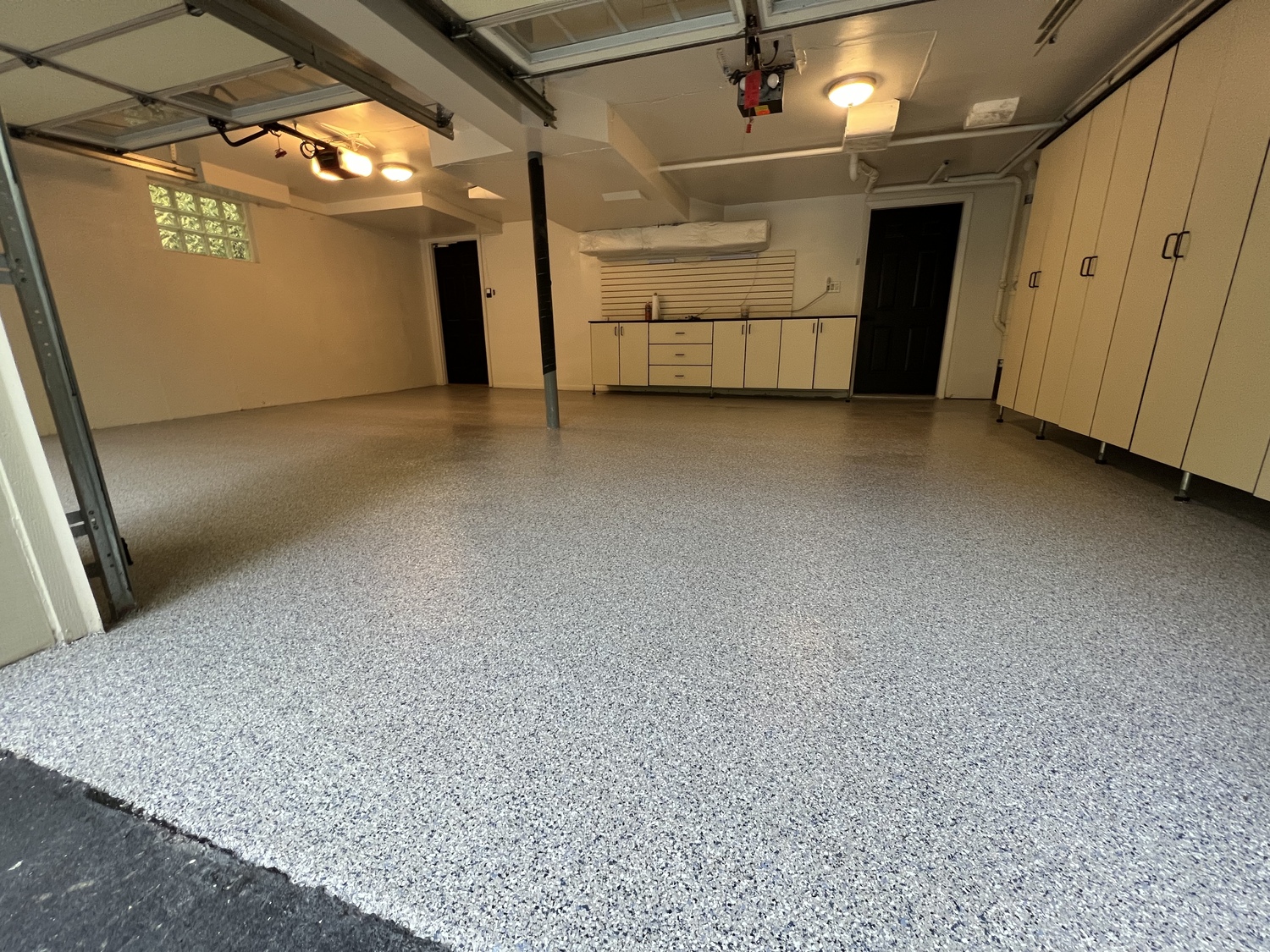 beautiful, new polyaspartic garage coating