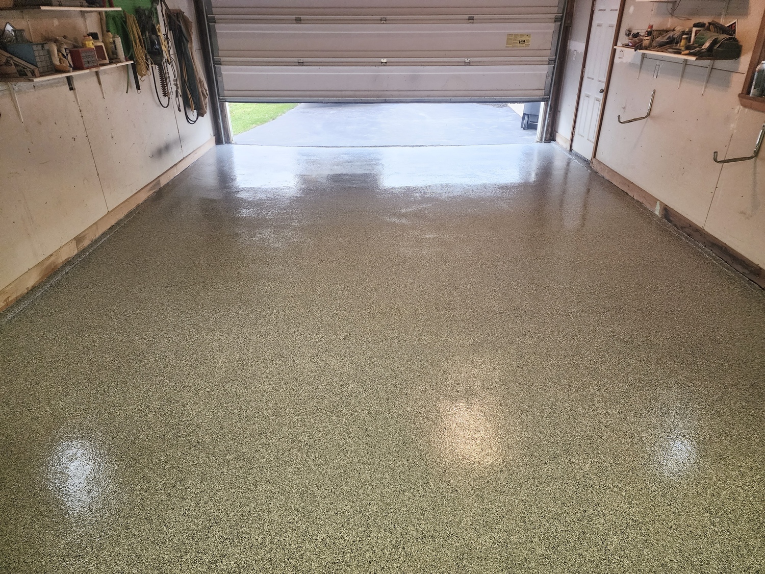 Garage After Photo of a floor coating