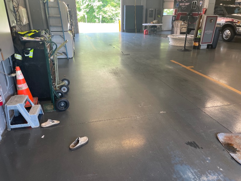 Auto Shop with an old epoxy coating