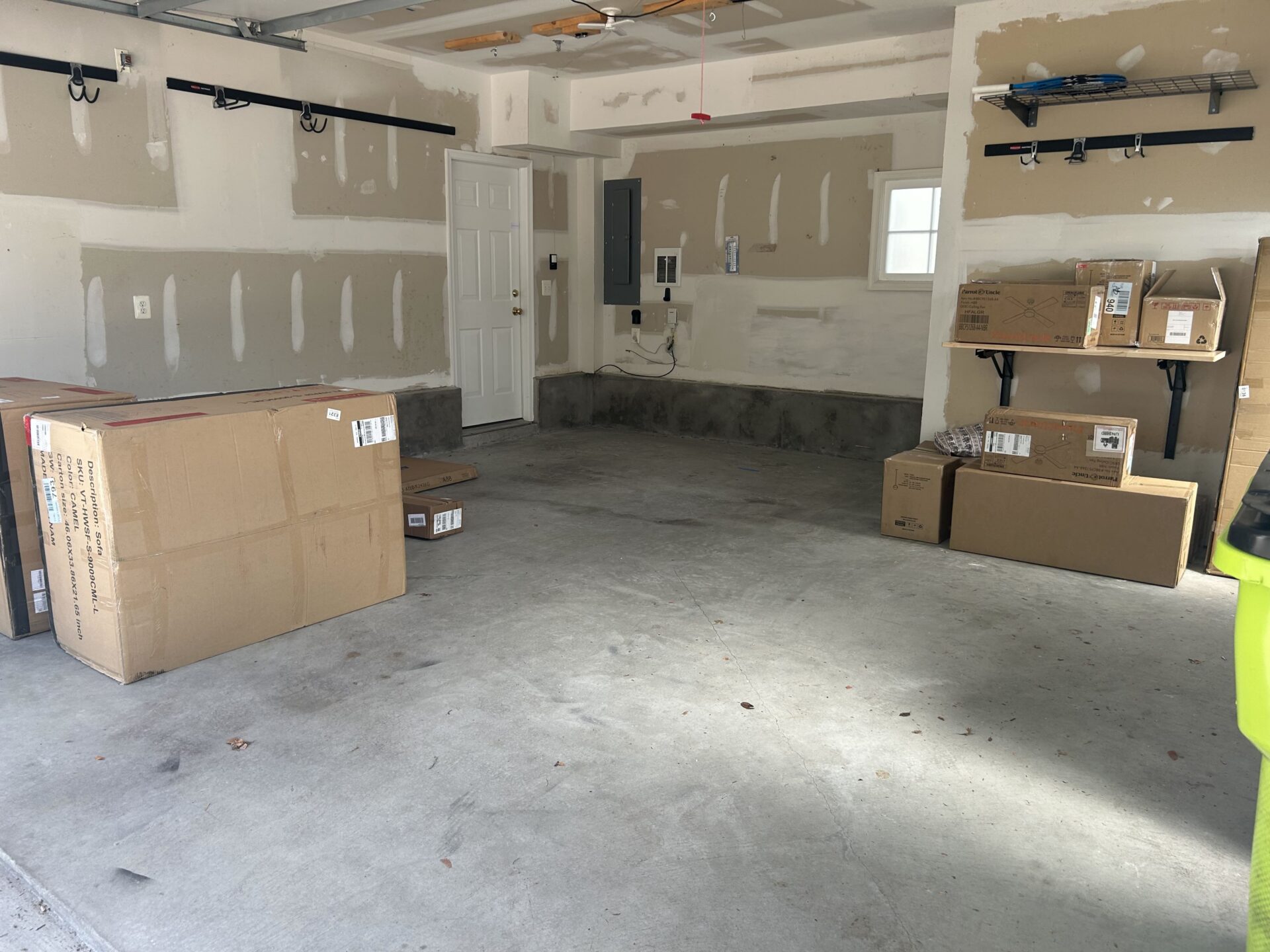 millsboro garage with worn concrete