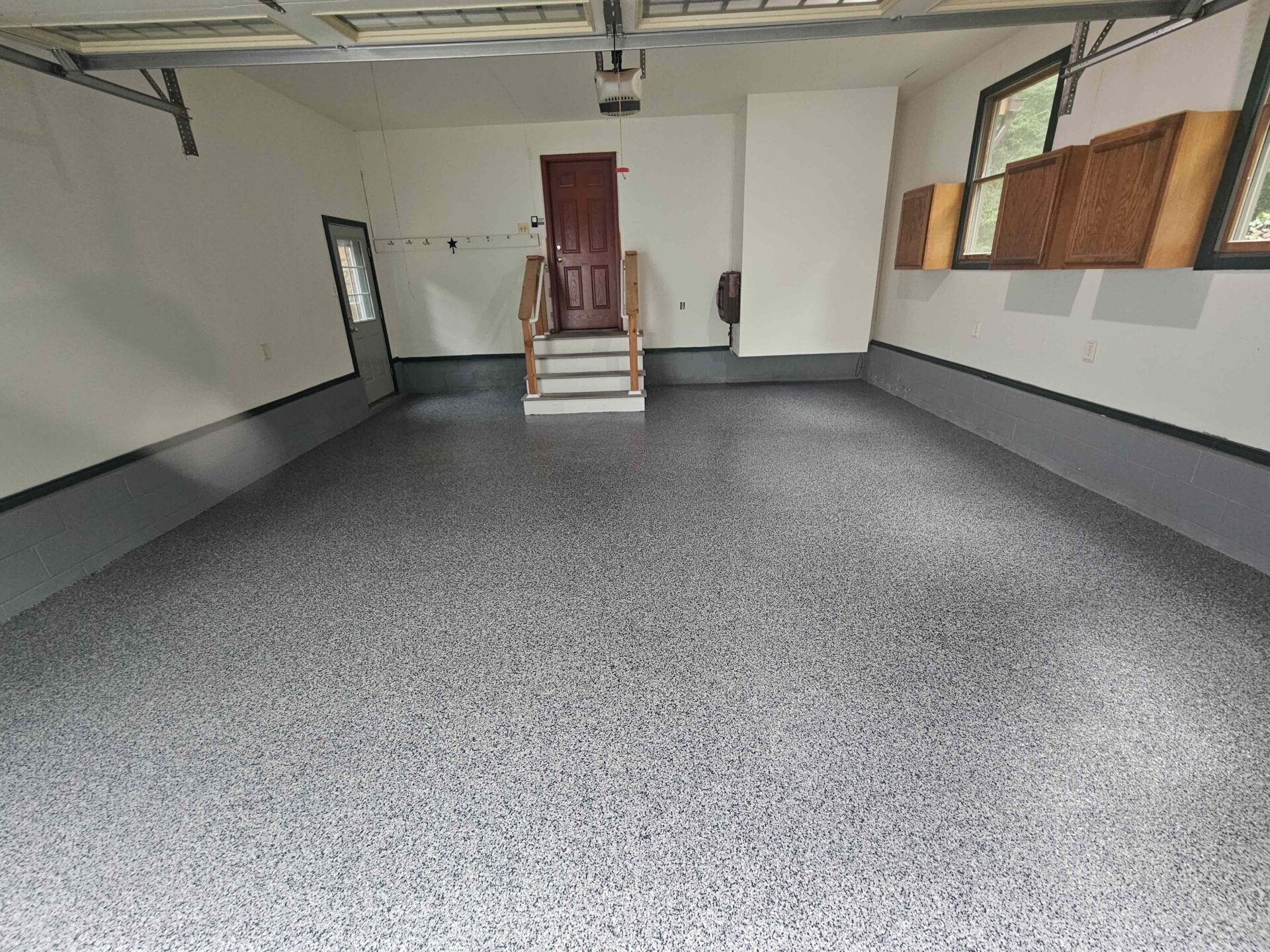 polyaspartic coated garage floor