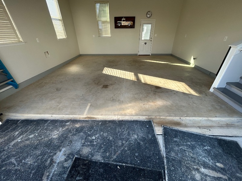 garage floor coating before in middletown