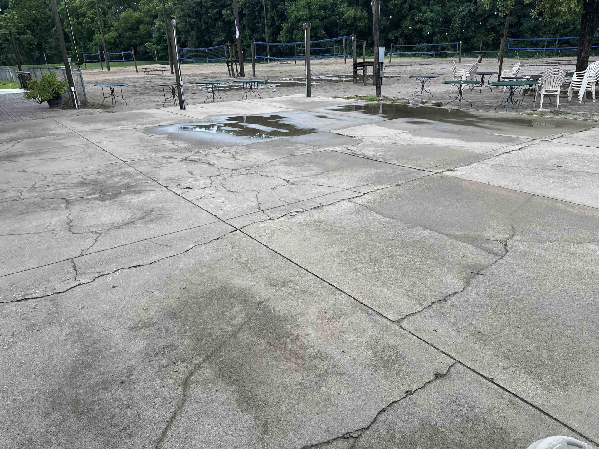 Uncoated sand volleyball court