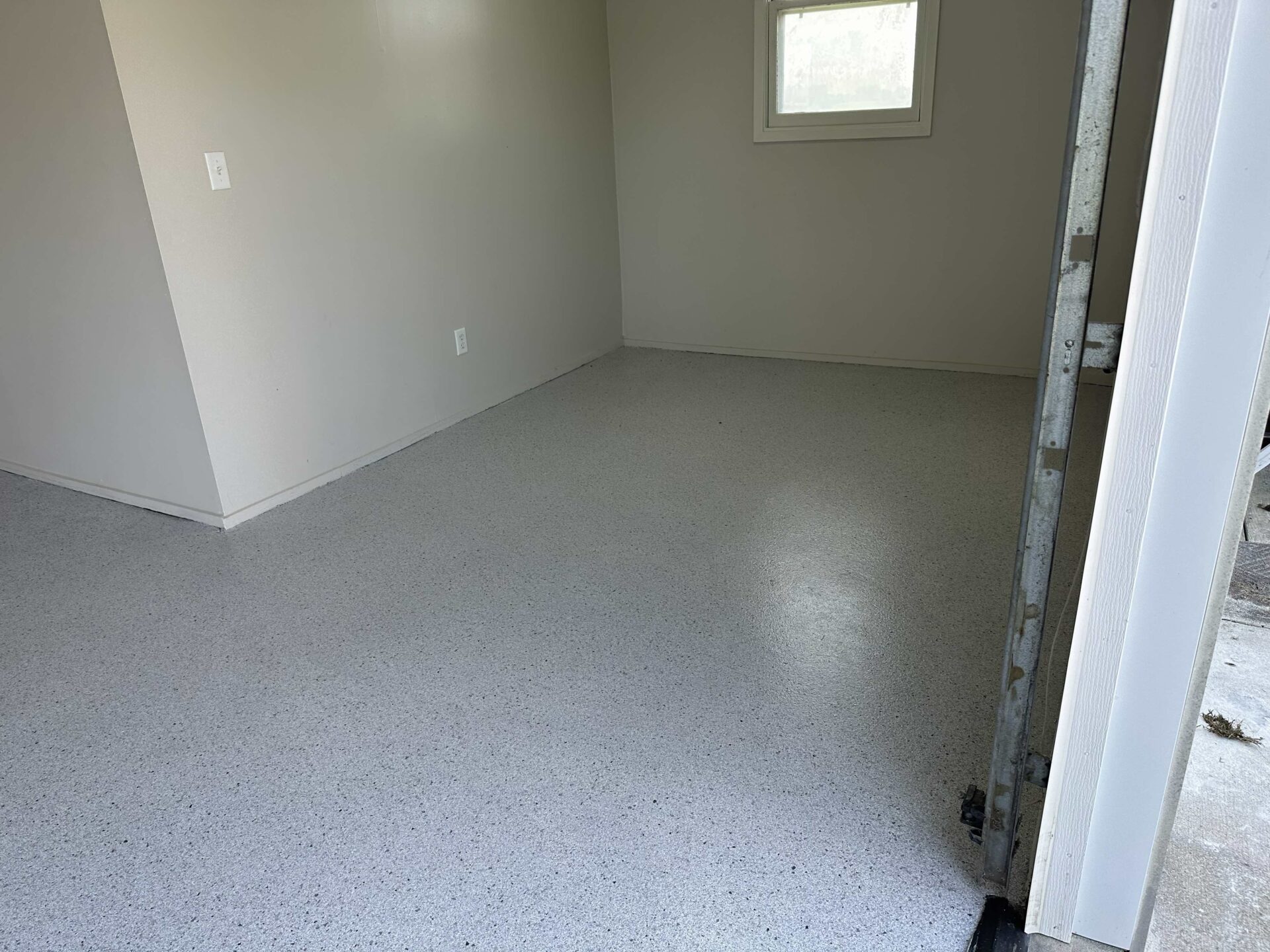 Polyaspartic garage floor coating