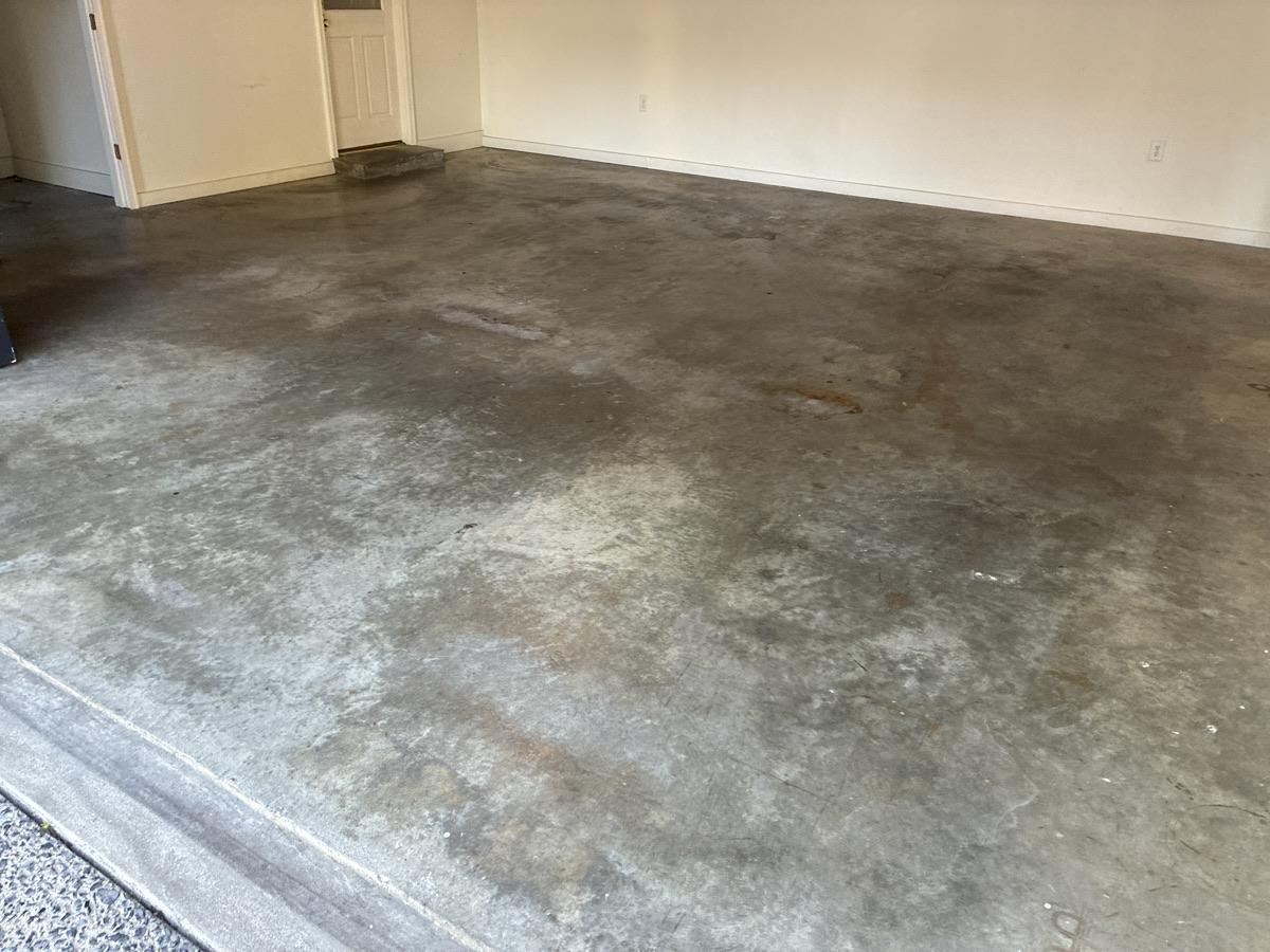 before garage floor coating in germantown