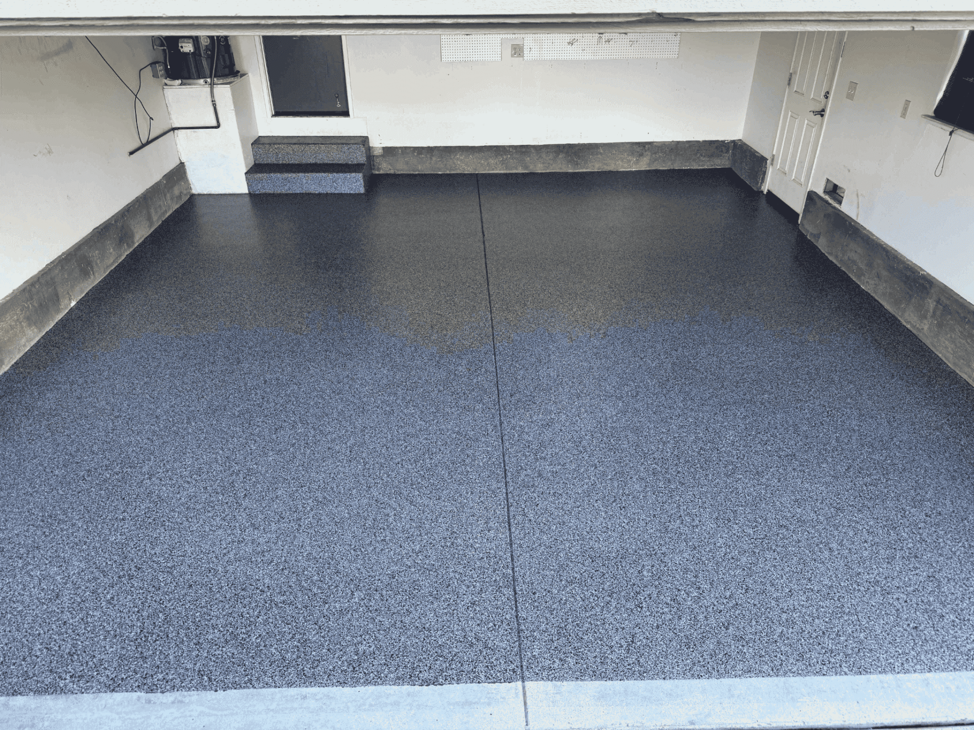 Beautiful durable polyaspartic garage floor coating