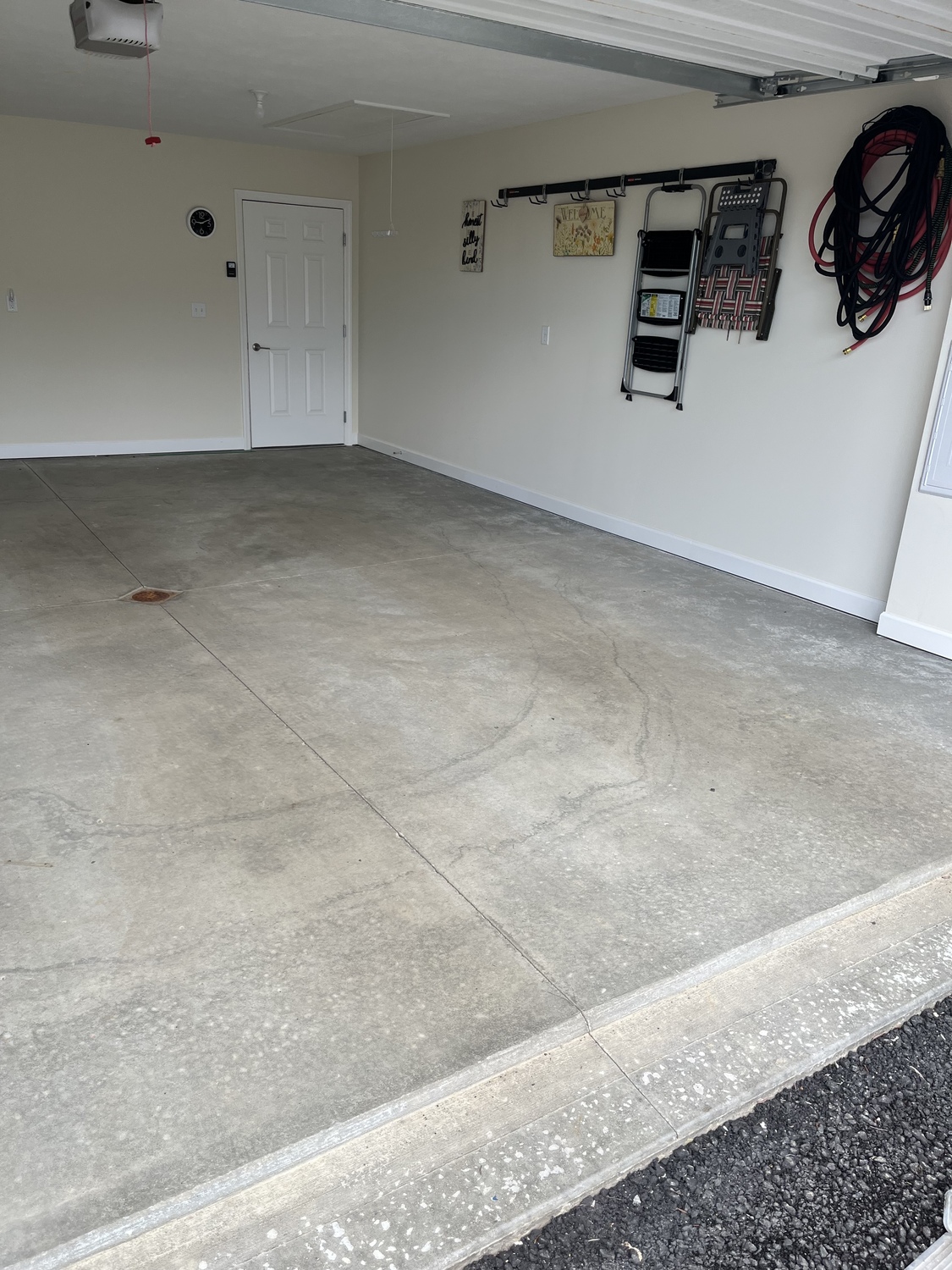 Garage Floor with stains from tire marks