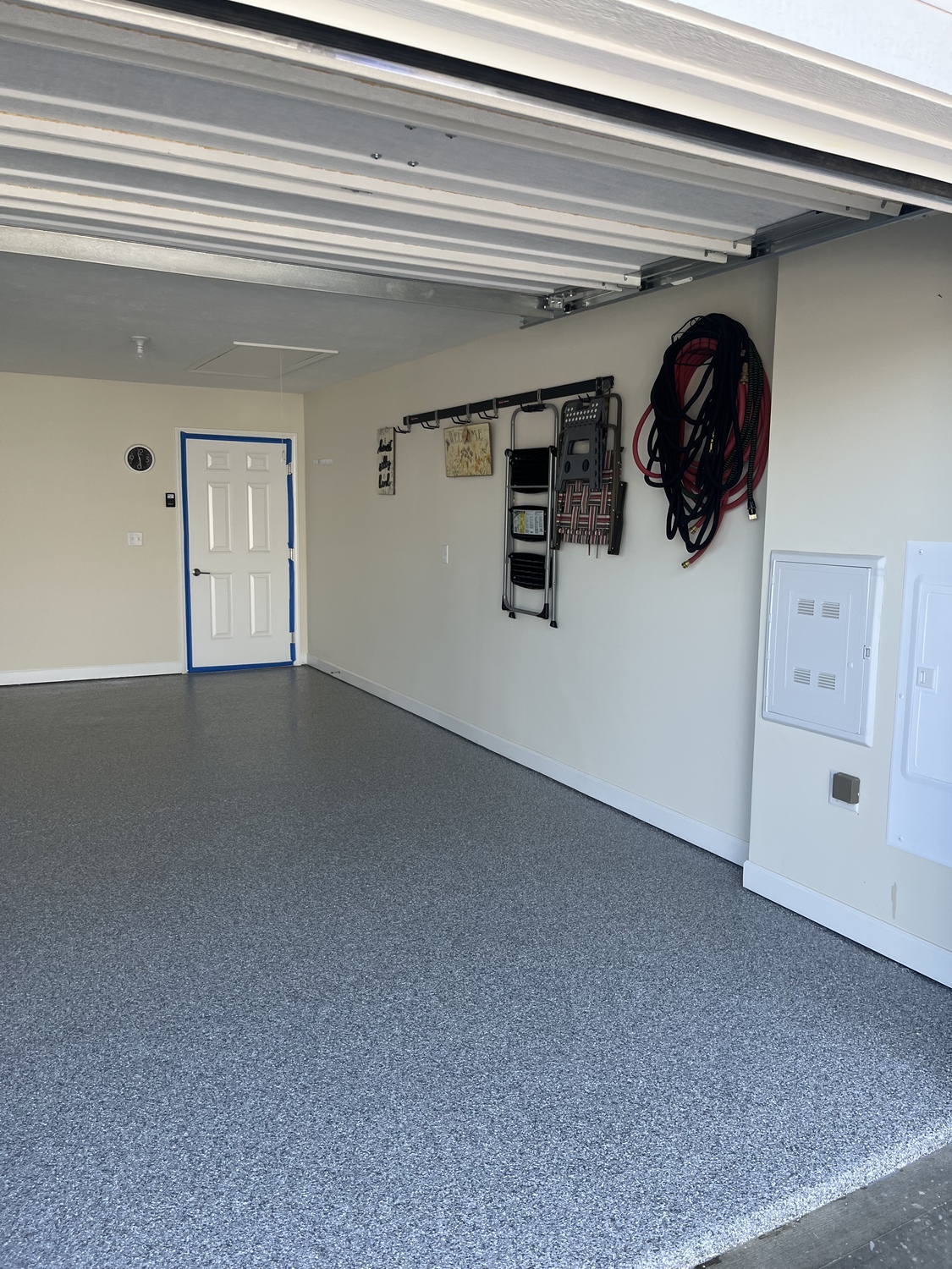 Garage Floor in a dark grey flake in the Pittsburgh area