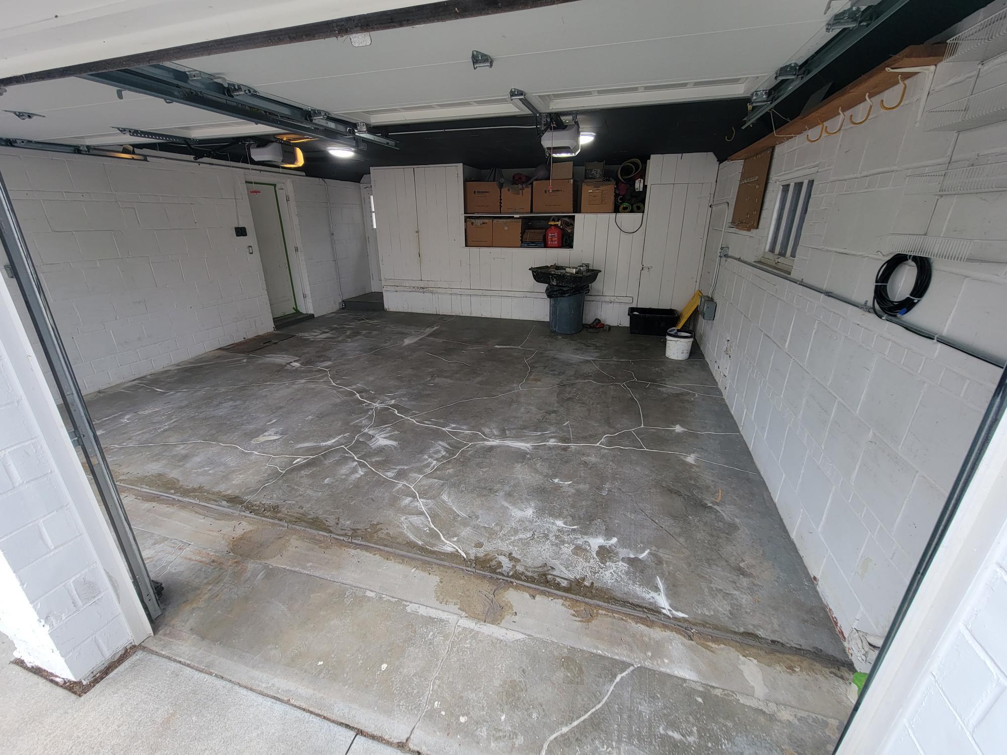 Papillion Garage Before a Garage Makeover