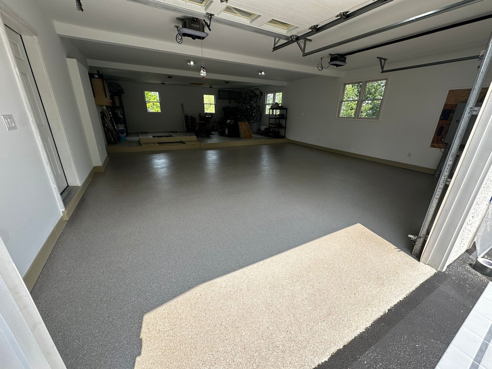 durable polyaspartic garage coating