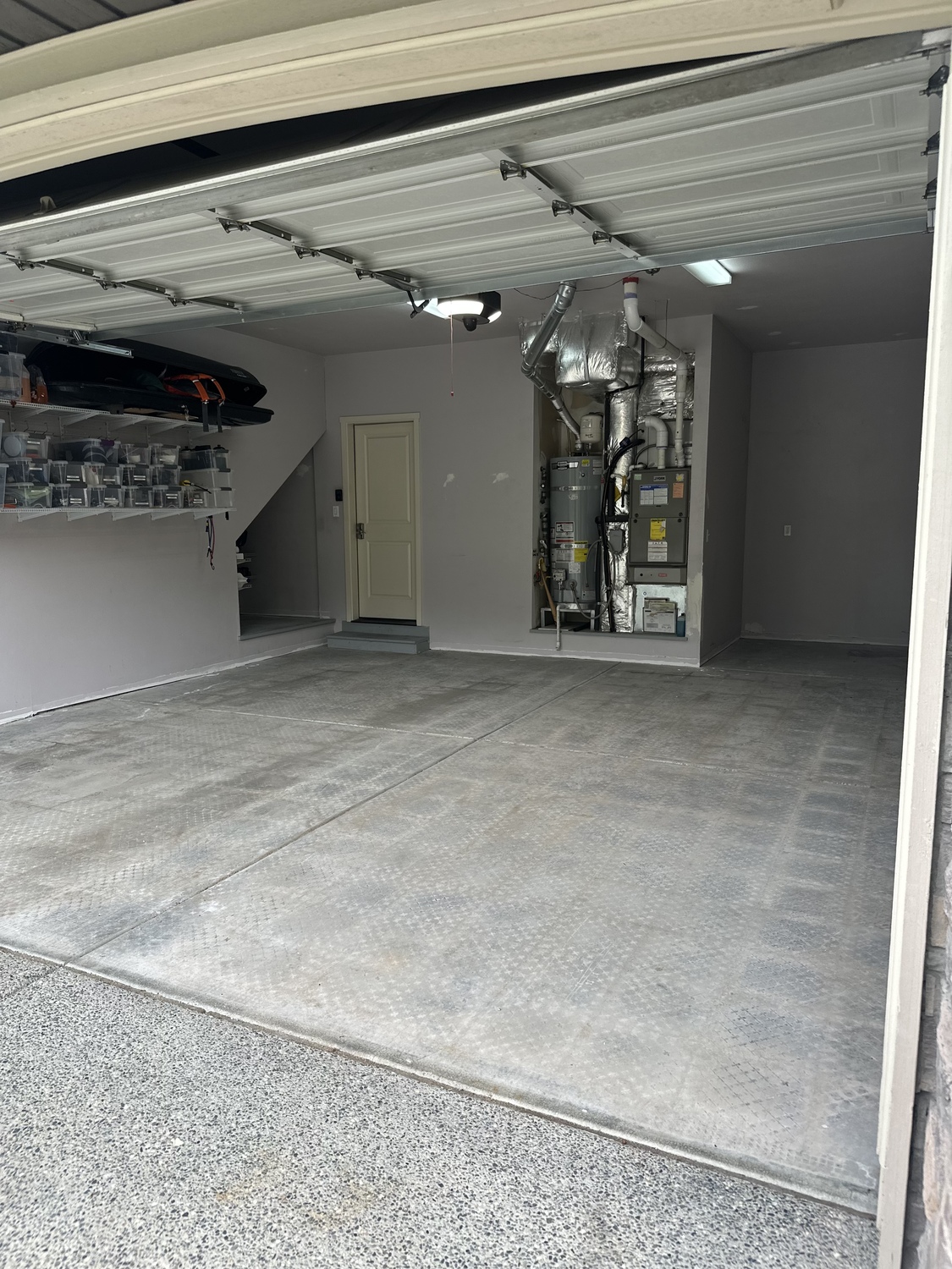 Stained Garage Floor in Kirkland