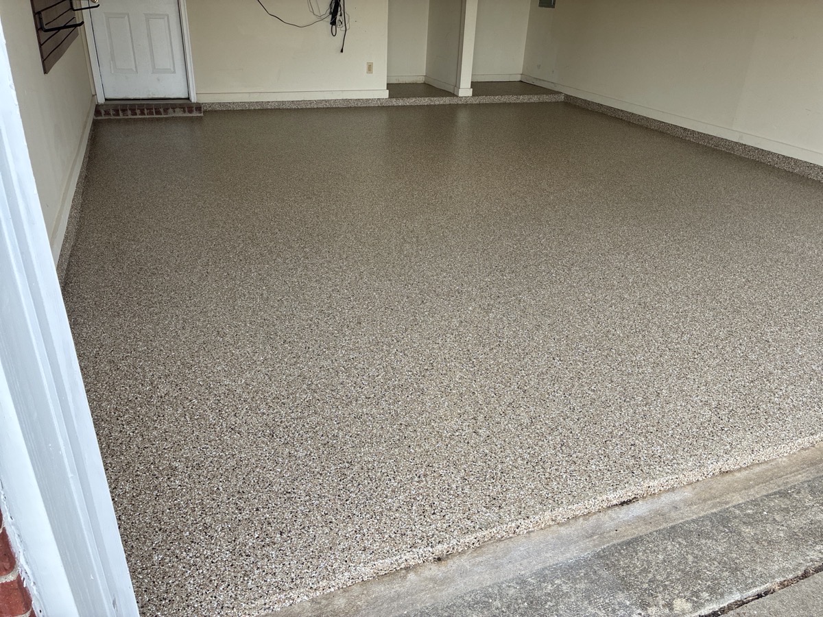 1_Memphis_Garage_0623_Memphis_Taupe_A