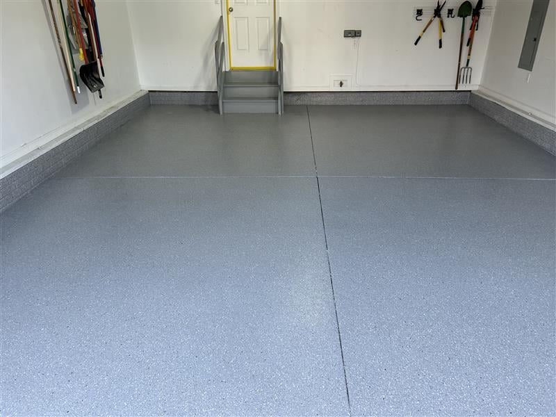 1_Omaha_Garage_0326_Silver_A