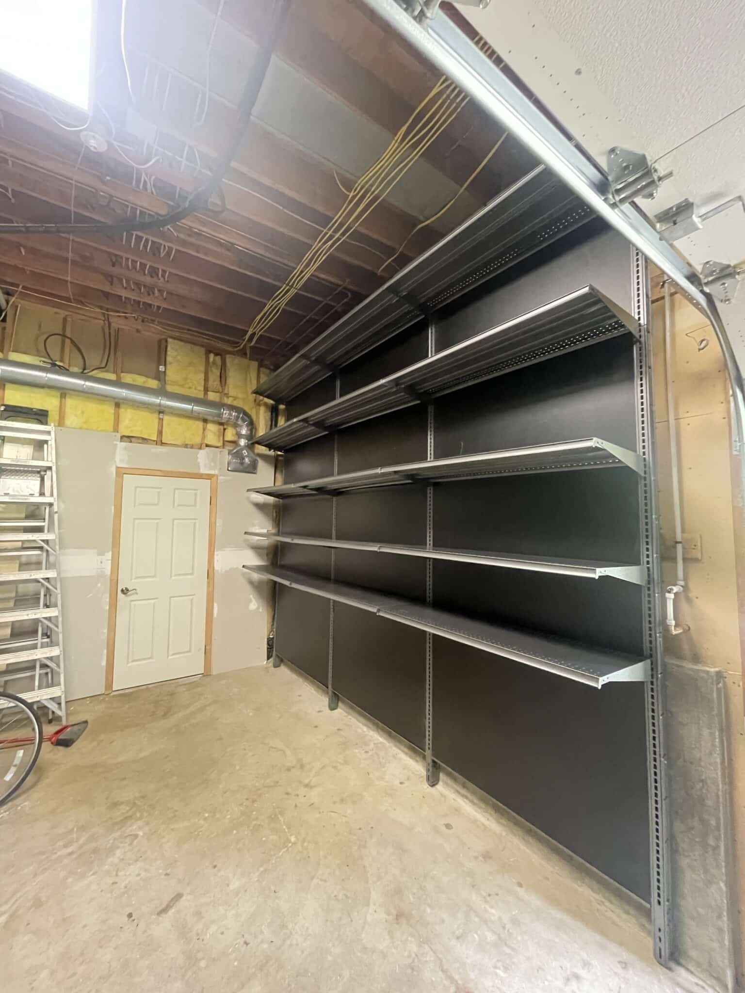 1_Omaha_Shelving_0609_A shelving in basement