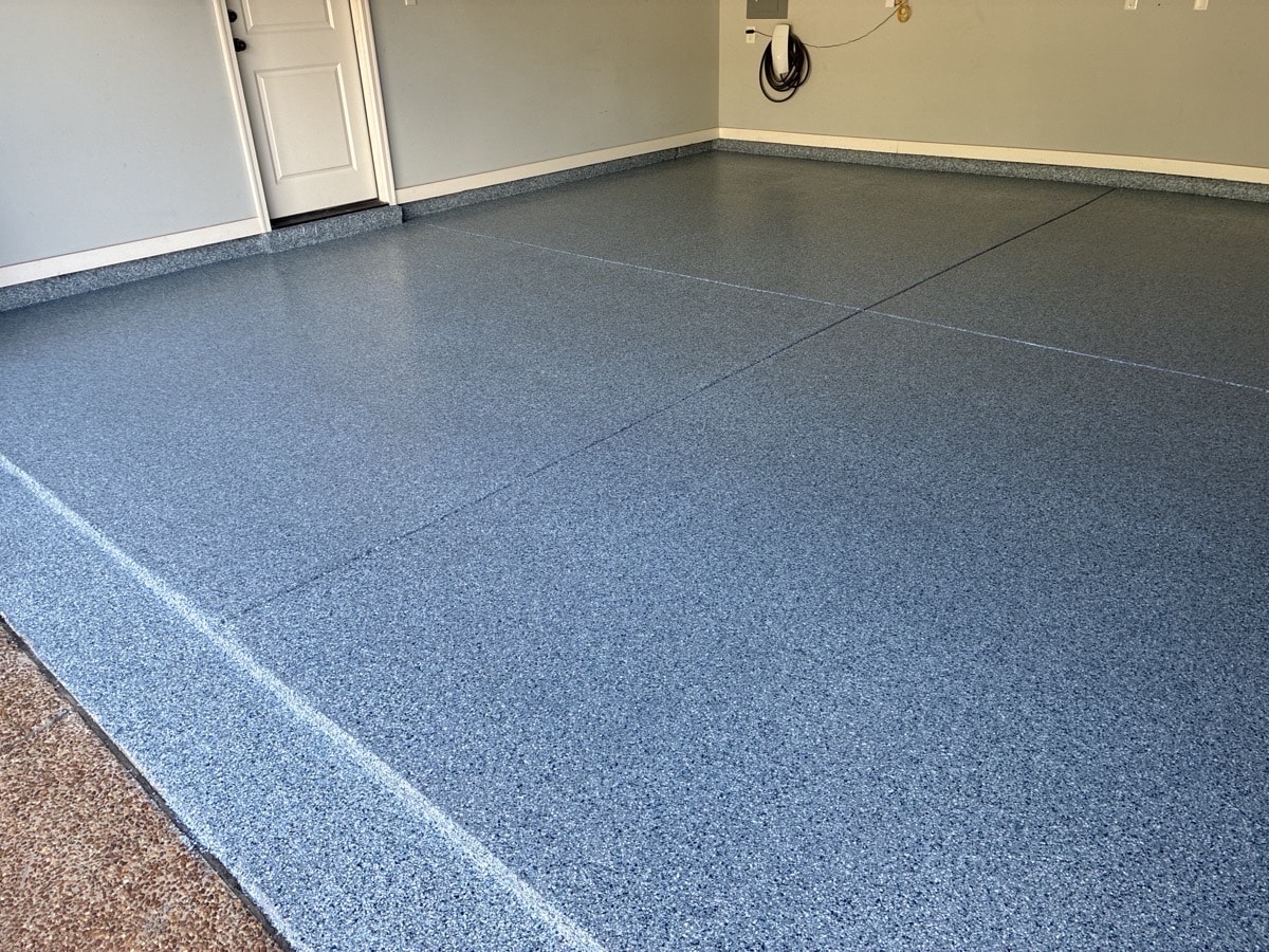 1_Memphis_Garage_0713_BlueGray_Collierville_A blue gray garage floor coating