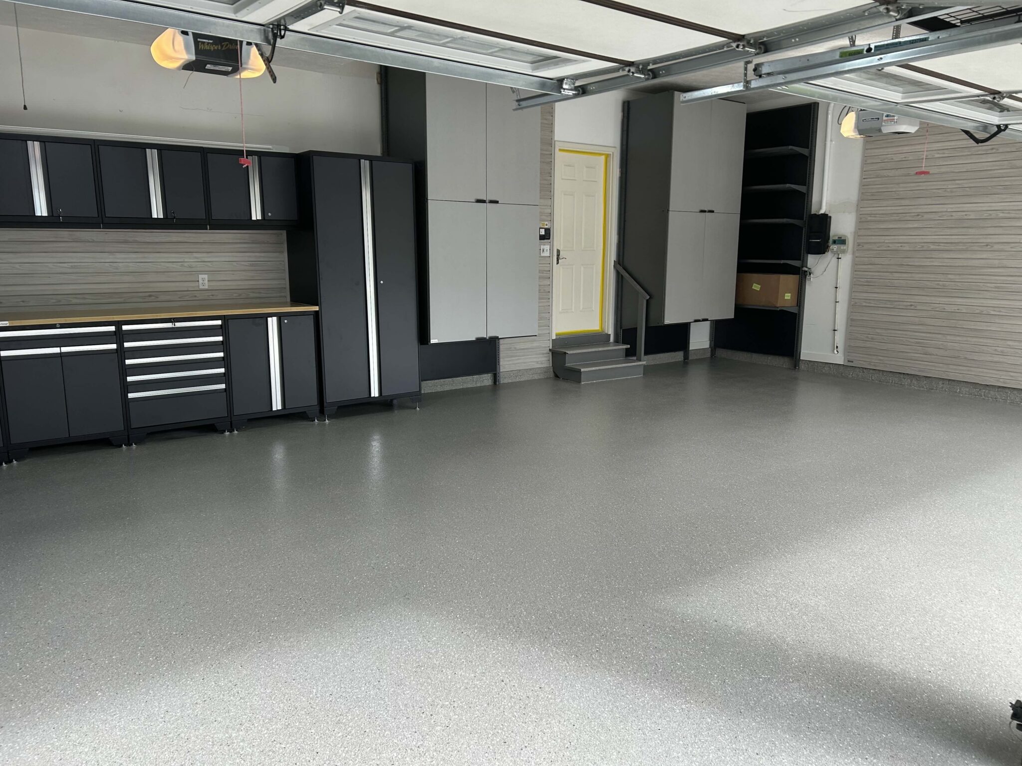 2_Omaha_Garage_0526_Bronze_Omaha_A Bronze flooring with storage