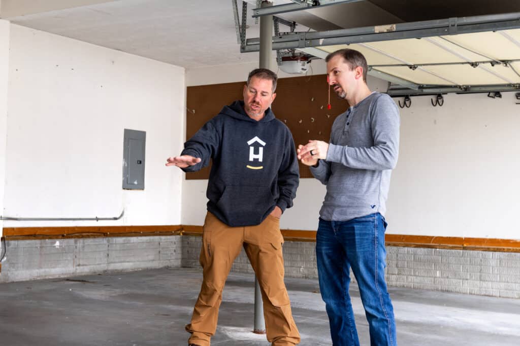 install crew meeting with homeowner