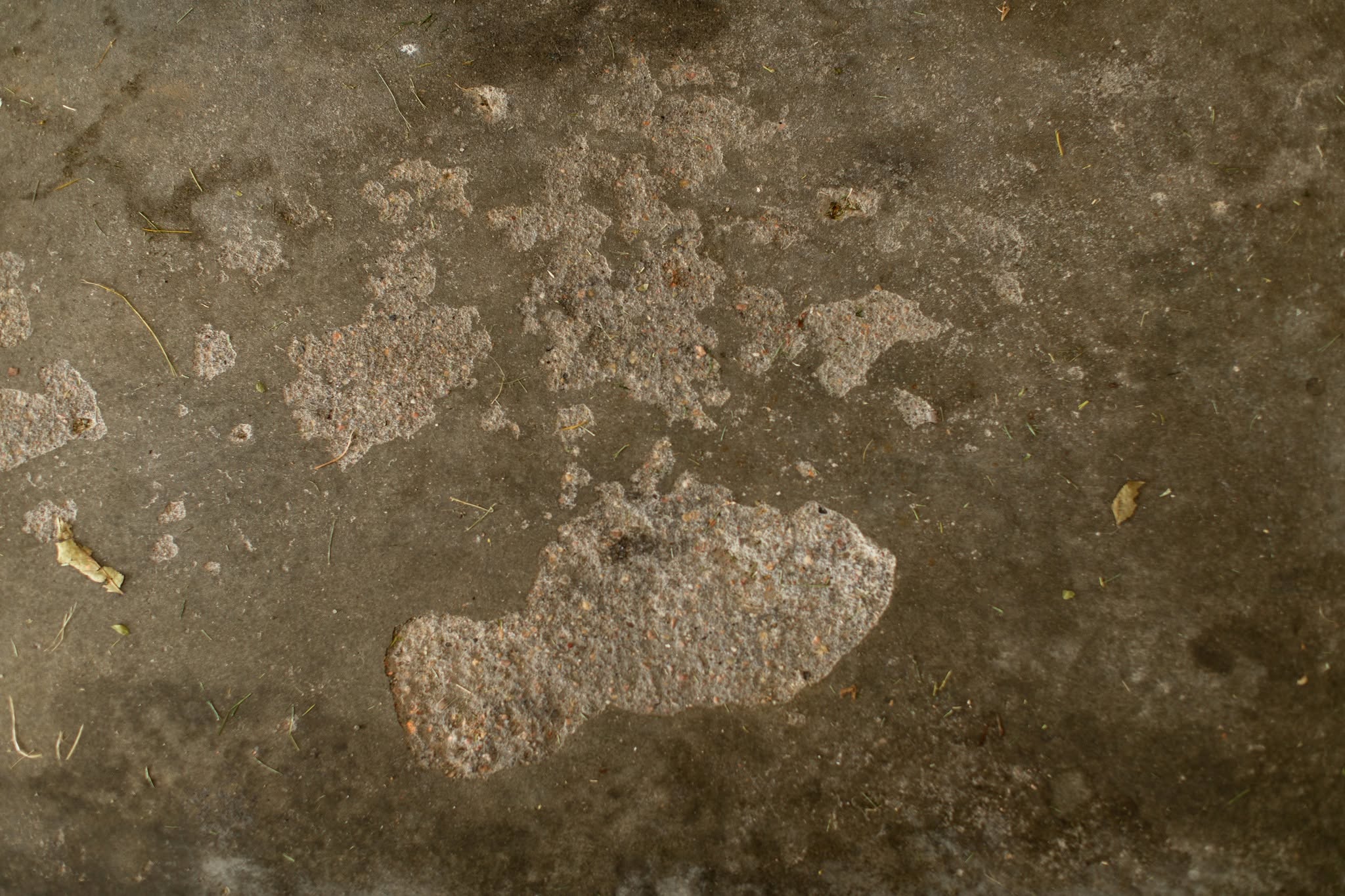 garage concrete with pitting